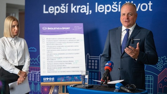 Župan Droba predstavil odpočet: Zmodernizované školstvo, kvalitnejšie cesty, obnovené pamiatky