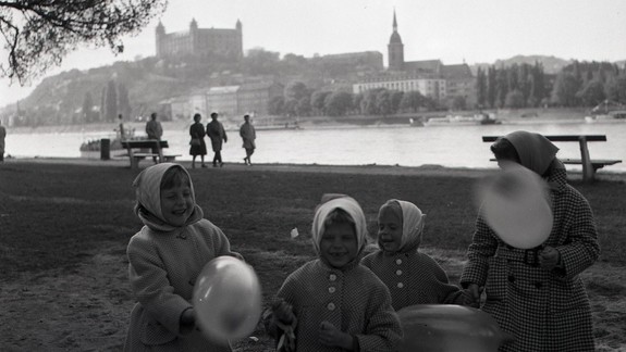 Výzva mestského múzea Bratislavčanom: Podeľte sa s nami o vaše „šesťdesiate“