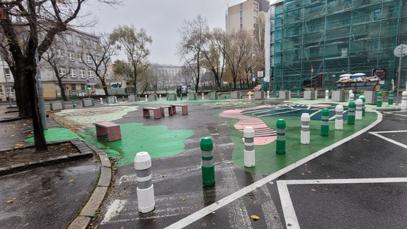 Projekt MIB-u na Vazovovej a Mudroňovej v Bratislave je podľa dopravného inšpektorátu v rozpore so zákonom