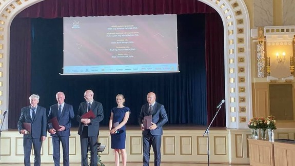 Pandémia niektorým vedcom neovplyvnila prácu, iní sa nedostali do laboratórií