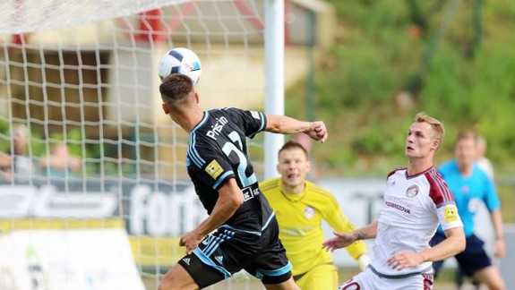 Slovan prehral v Podbrezovej, tréner Papavasiliou skončil