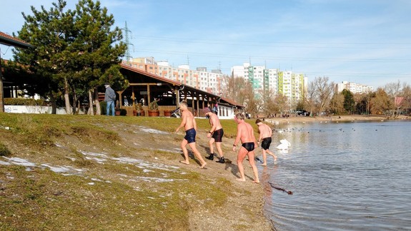 Lokalita Veľký Draždiak je v súčasnosti bez výskytu vtáčej chrípky, je bezpečná pre otužilcov aj psičkárov