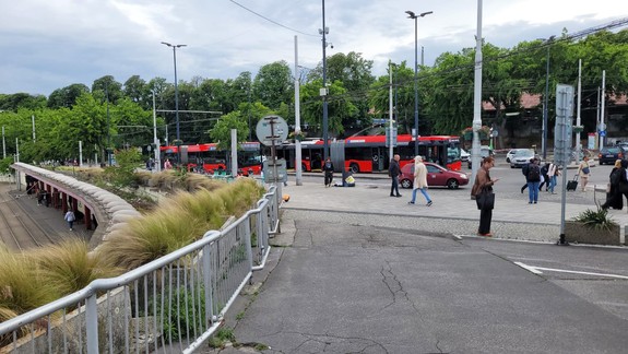 Pozor, počas víkendu nebudú premávať električky na Hlavnú stanicu