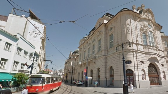 Pozor, vo štvrtok na pár hodín presmerujú električky mimo Mostovú ulicu