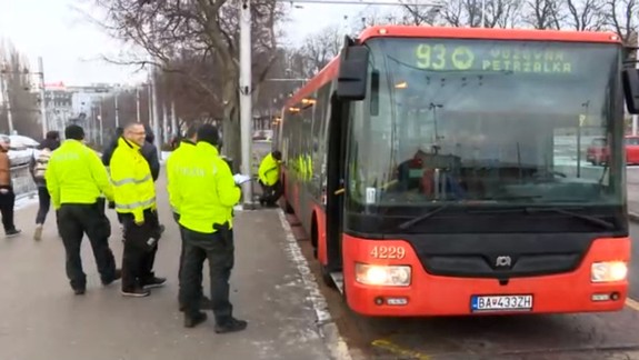 Veľká policajná kontrola autobusov MHD: Niektorým zakázali pokračovať v jazde!