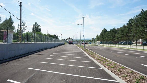 Vyše 130.000 ľudí a viac ako 33.000 áut dochádza denne do Bratislavy