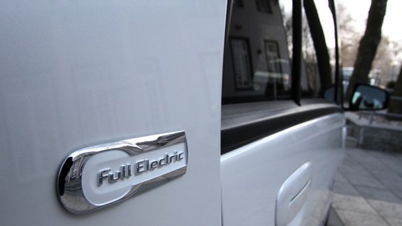 Viete, ako a kde sa dajú nabíjať elektromobily?