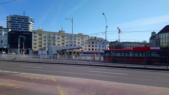 FOTO: Ulice Bratislavy spustli, zavládol pokoj a ticho