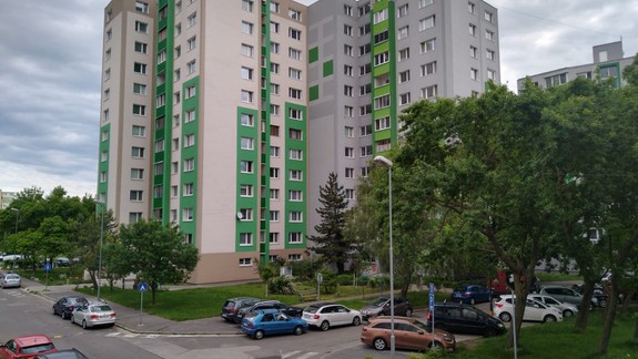 Petržalčanov už niekoľko dní trápi odporný zápach: Majú toho dosť, vytvorili petíciu