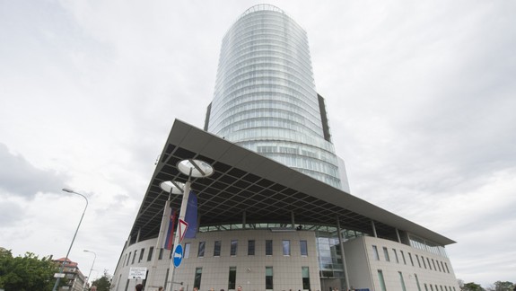 V Galérii NBS je nová výstava absolventov VŠVU Beyond Perfection