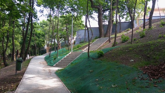 FOTO: Na Kolibe pribudol nový park. Je výnimočný hneď z niekoľkých dôvodov