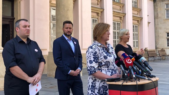 VIDEO Vallo: Blíži sa tretia vlna, Bratislava má ako jediné mesto šancu dosiahnuť kolektívnu imunitu