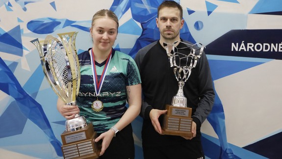 Stolný tenis: Peter Šereda a Labošová získali tituly vo dvojhre