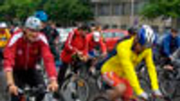 Cyklisti si prejdú trať Cesty priateľstva cez tri štáty