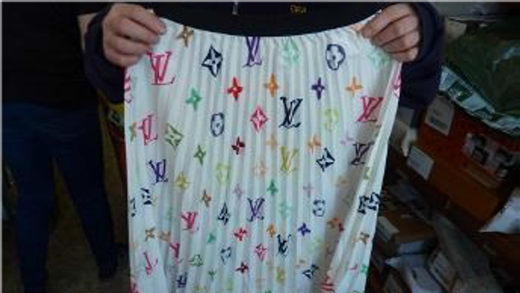 FOTO: Colníci zachytili "fejky" v hodnote niekoľkých tisíc eur - aký tovar momentálne letí?