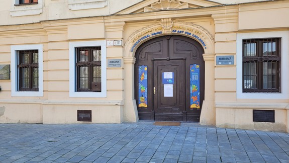 Novou riaditeľkou Bibiany je Petra Flach, žije v Kittsee rovnako ako  ministerka Šimkovičová