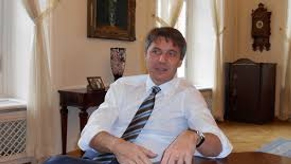 NESROVNAL: Problémy pomenúvam a riešim