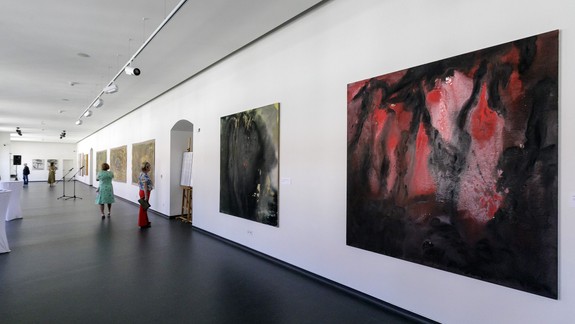 Na Bratislavskom hrade otvorili výstavu talianskeho maliara Vasca Bendiniho