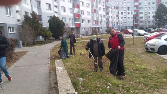 Vo Vrakuni sa už začalo jarné upratovanie - starosta vyzval ľudí, aby boli všímavejší a ohľaduplnejší