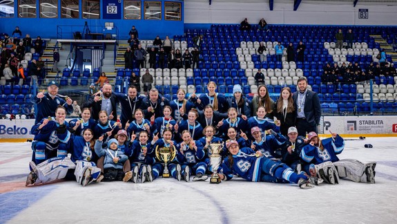 Hokej: Slovanistky oslavujú titul, Nemčeková si sezónu zrejme predĺži