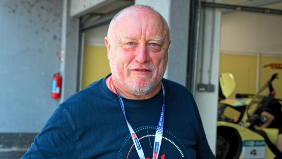 Rozbili auto: Tím ARC Bratislava skončil ôsmy na vytrvalostných pretekoch 6 hodín Abú Zabí