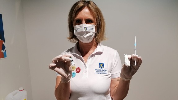 Koncom januára spúšťaju očkovanie novými vakcínami proti ochoreniu COVID-19