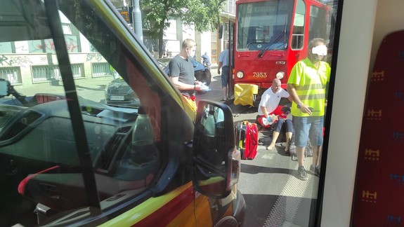 Nehoda: Pri Blumentáli zrazila sanitka ženu