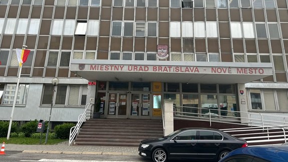 Miestny úrad Nového Mesta sa má sťahovať do nových priestorov