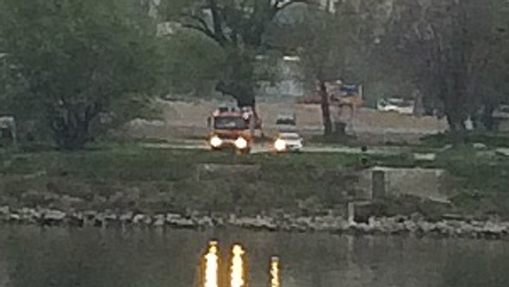 Pod Starým mostom ráno spozorovali ropnú škvrnu