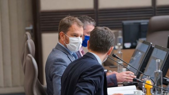 J. Mikas: September bude špecifický, napovie nám o ďalšom vývoji pandémie, zajtra zasadne ústredný krízový štáb