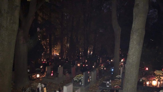 Cintoríny budú v piatok a v sobotu otvorené až do 22.00 h