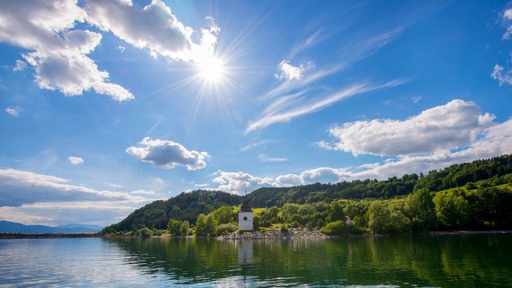 Objavte jesenné čaro Liptova: Nové apartmány na brehu Liptovskej Mary