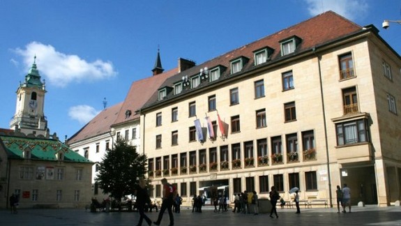  Mesto schválilo finančný príspevok 199 mnohodetným rodinám 