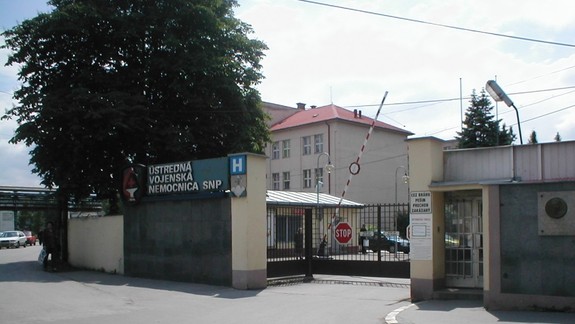 Slovensko hlási ďalšie dve úmrtia na COVID-19, muž zomrel krátko po návrate z dovolenky v Chorvátsku