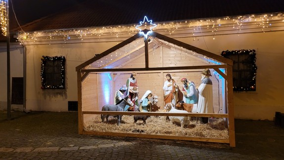 Veľké sviatky sú tu: Kresťania začínajú sláviť Vianoce