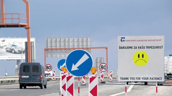 Motoristi pozor! Na diaľnici D1 pri Triblavine dočasne obmedzia počty jazdných pruhov.