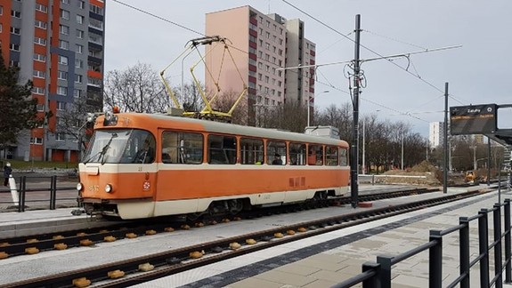 VIDEO: Aký je aktuálny stav modernizácie električkovej trate do Dúbravky?