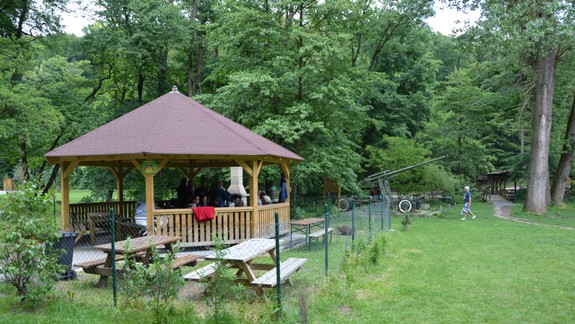 FOTO: Chystáte sa opekať? Za využitie altánku na Železnej studničke zaplatíte 100 eur