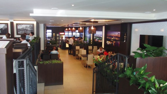 BEDEKER GURMÁNA: V Hanoi Garden stačí na obed jedno jedlo