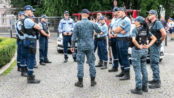 Polícia hlási v centre veľký počet poľských futbalových fanúšikov