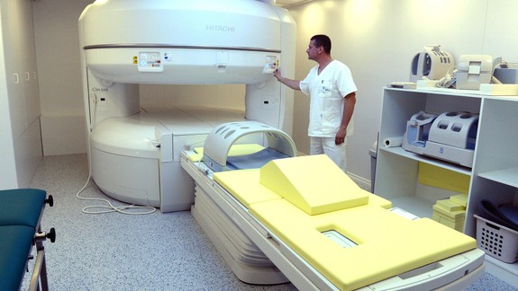 Problémy morbídne obéznych pacientov: V nemocniciach majú špeciálne postele i operačné stoly