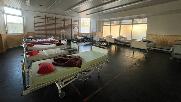 Ružinovčania pomáhajú utečencom z Ukrajiny: V dome kultúry zriadili núdzové ubytovanie