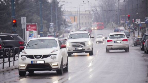 SHMÚ varuje pred poľadovicou na celom území Slovenska