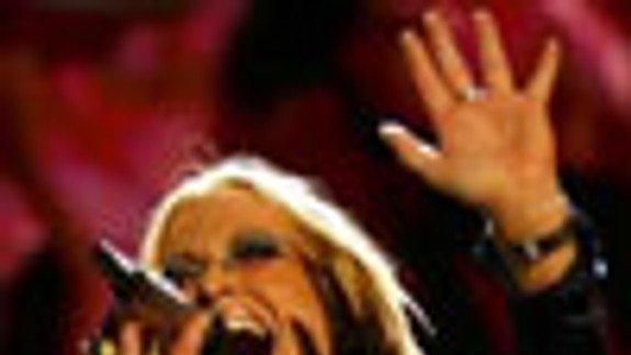 Anastacia „prekrikovala“ fanúšikov futbalu