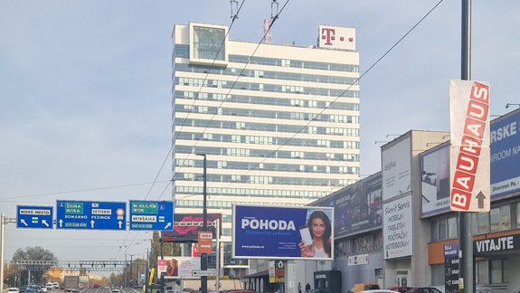 Stojíte bezradne na ulici a neviete si rady? Hľadajte navigačné tabule