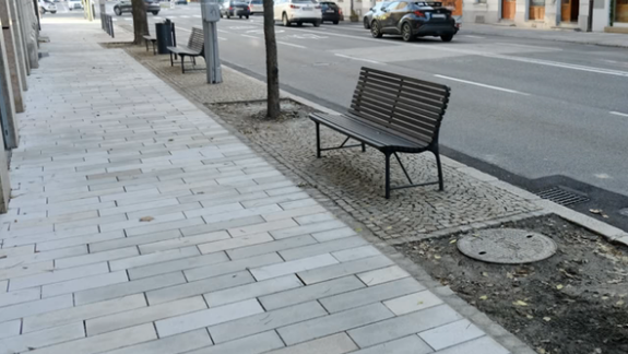 FOTO Magistrát pokračuje v dláždení bratislavských chodníkov. Na akých miestach nájdete novú dlažbu?
