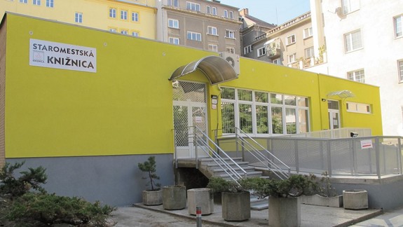 Staromestská knižnica vyhlásila súťaž Vyčaruj druhý život knihe