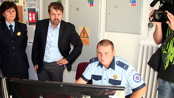 Rača spúšťa bezpečnostný kamerový systém