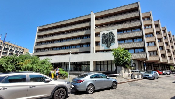 Zbúrať či rekonštruovať? K budove najvyššieho súdu na Župnom námestí sa vyjadril aj MIB