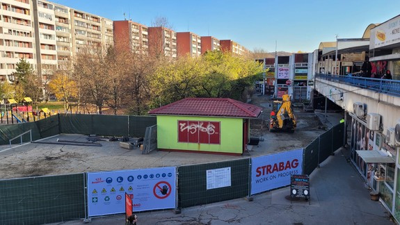 Roky úsilia priniesli výsledok: V Dúbravke sa začala premena schátraného okolia Domu služieb